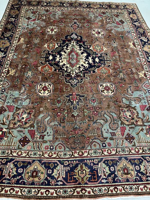Rug Design: Tabriz Persian Rug#: 1027 Rug Size: 9.7 ft x 12.9 ft