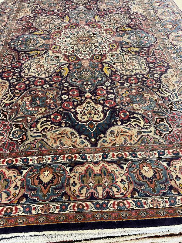 Rug Design: Kashan Persian Rug#: 114012 Rug Size: 8 ft x 11.5 ft