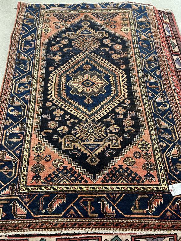 Rug Design: Hamedan Persian Rug#: 1150 Rug Size: 4 ft x 6 ft