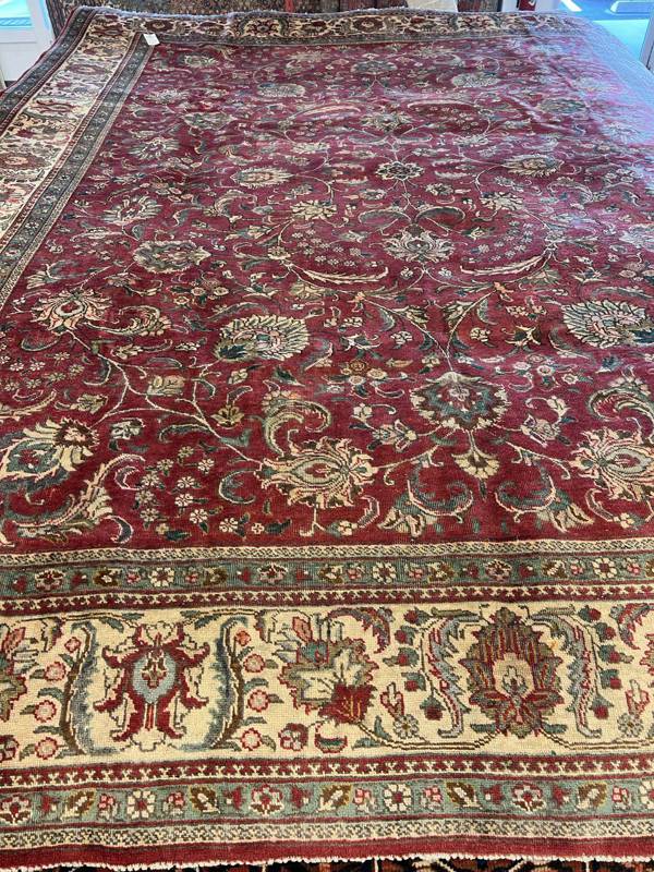 Rug Design: Tabriz Persian Rug#: 1664 Rug Size: 9.7 ft x 12.6 ft