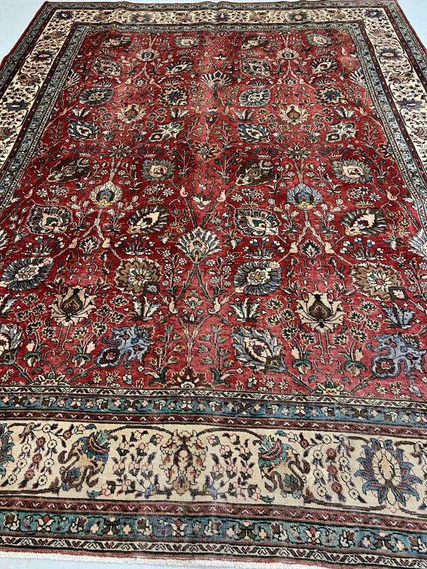 Rug Design: Tabriz Persian Rug#: 1897 Rug Size: 9.8ft x 12.7 ft