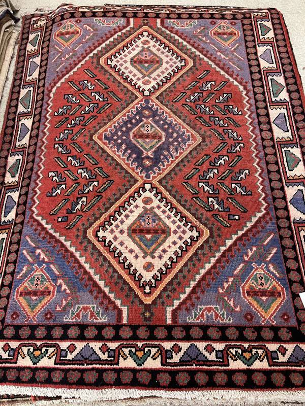 Rug Design: Hamedan Persian Rug#: 2016339 Rug Size: 4.9 ft x 6.6 ft