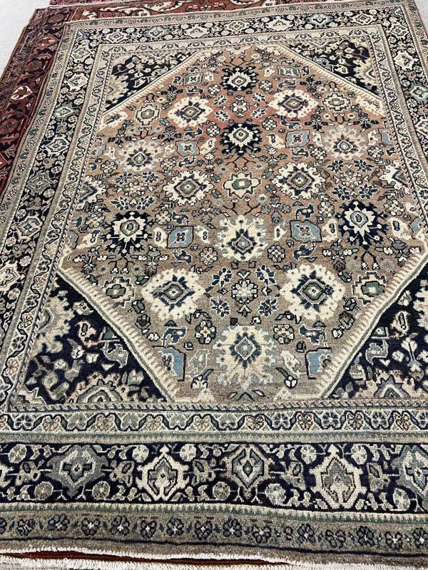 Rug Design: Serapi Persian Rug#: 7132 Rug Size: 7.3 ft x 10.5ft
