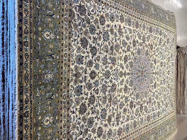 Rug Design: Kashan Persian Rug#: 2220 Rug Size: 9 ft x 12 ft
