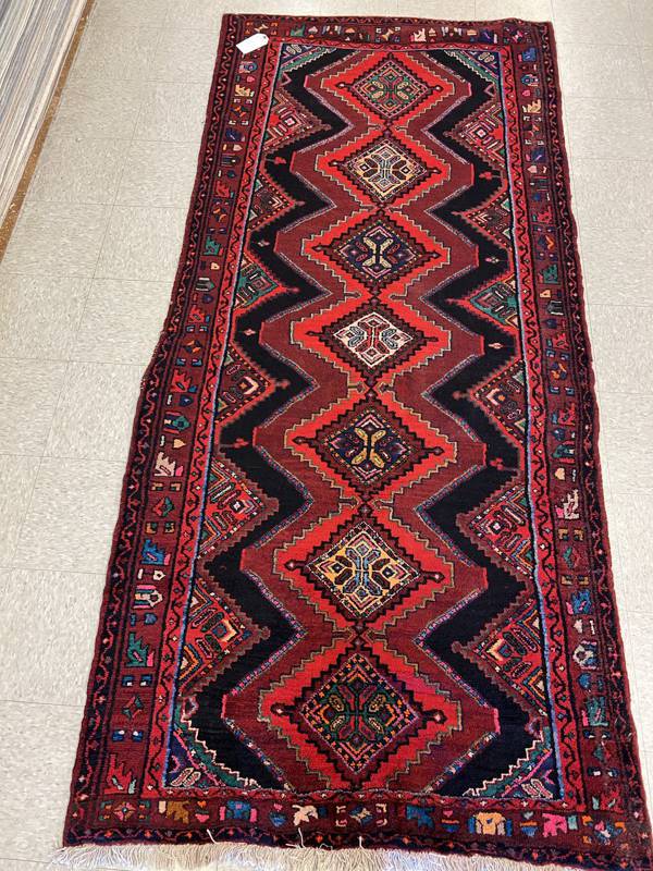 Rug Design: Heriz Persian  Rug#: 5604 Rug Size: 4.8 ft x8.2 ft