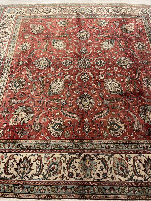 Rug Design: Tabriz Persian Rug#: 600247 Rug Size: 9.3 ft x9.7 ft